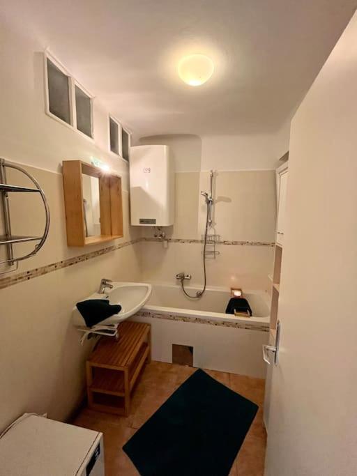 Wohnung Naehe Lkh Und Der Med Uni Graz Ngoại thất bức ảnh